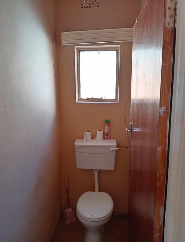 2 Bedroom Property for Sale in Galeshewe Village Northern Cape